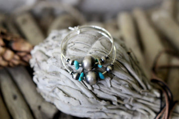 Navajo Pearl Hoops