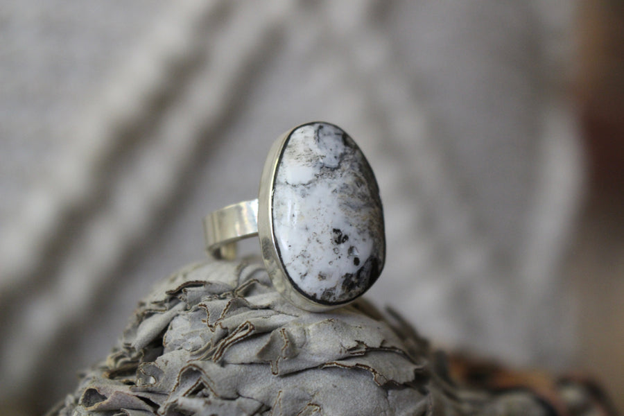 White Buffalo Arches Ring