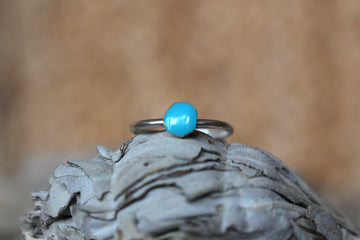 Dainty Round Turquoise Ring