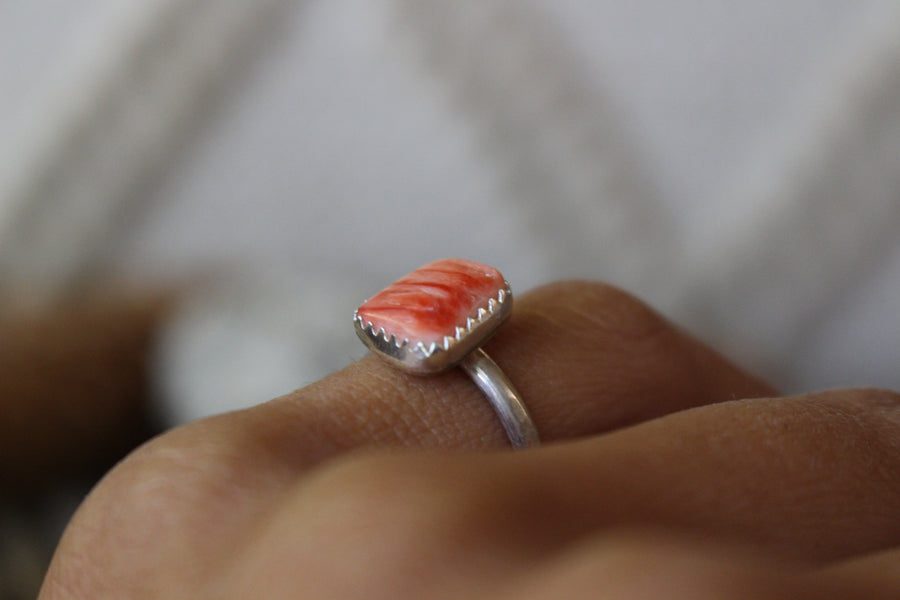 Spiny Oyster Sunrise Ring