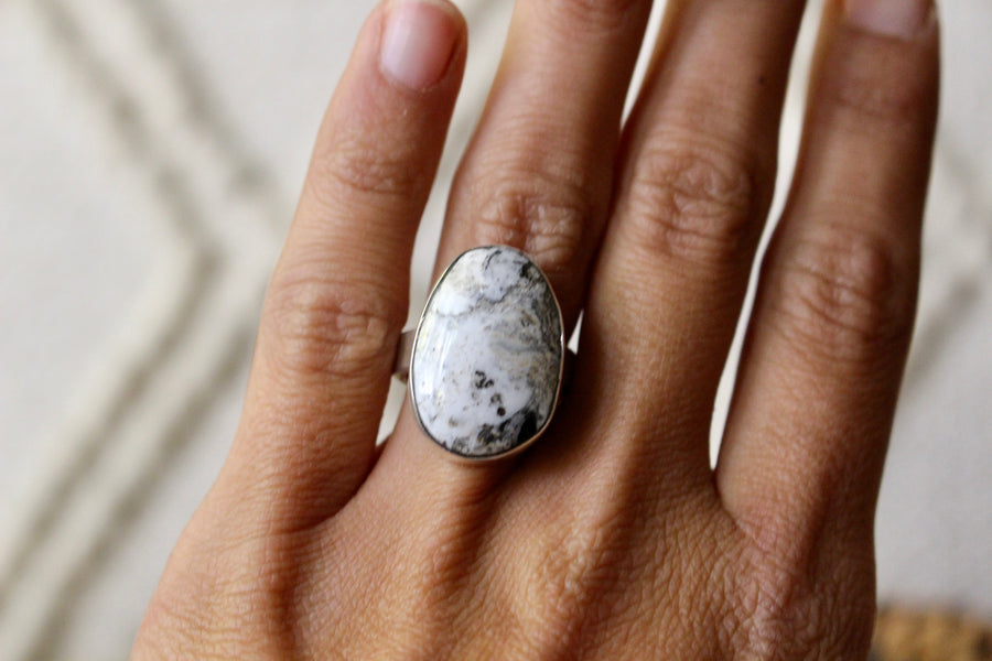 White Buffalo Arches Ring