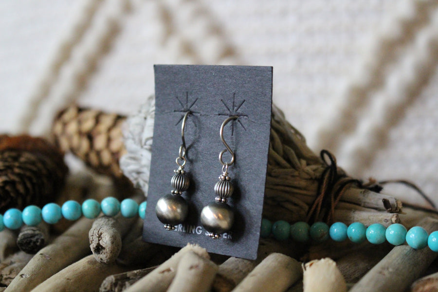 Dainty Navajo Pearl Earring