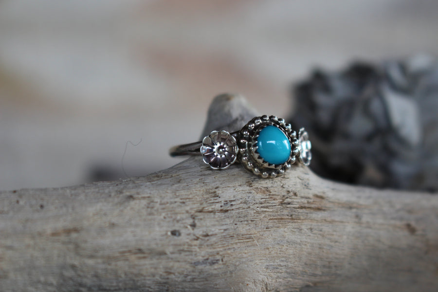 Turquoise Flower Ring