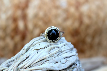 Round Ridge Black Onyx Ring