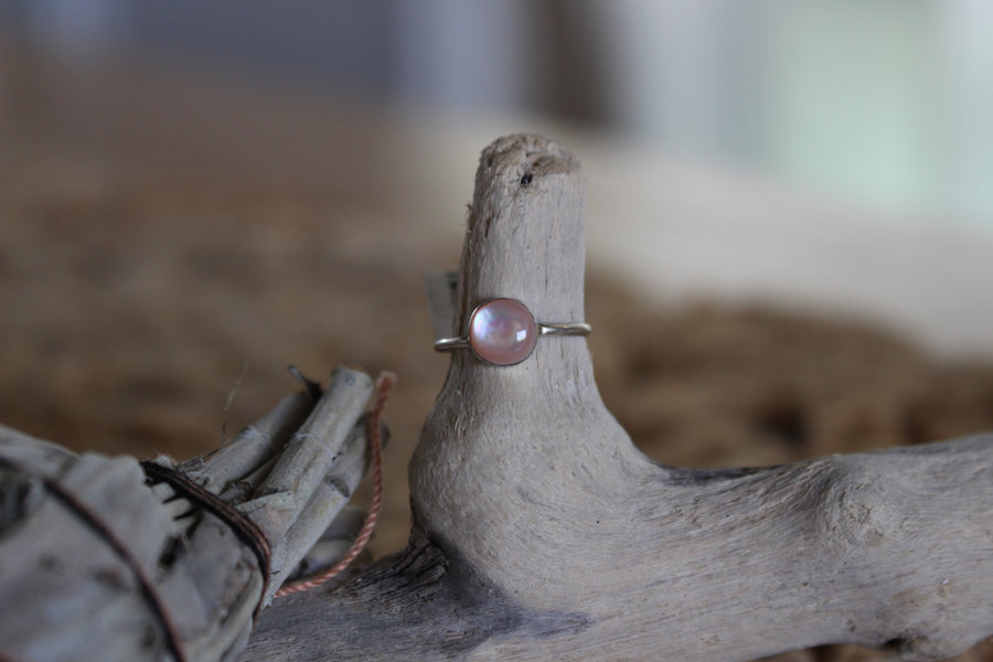 Dainty Pink Shell Ring