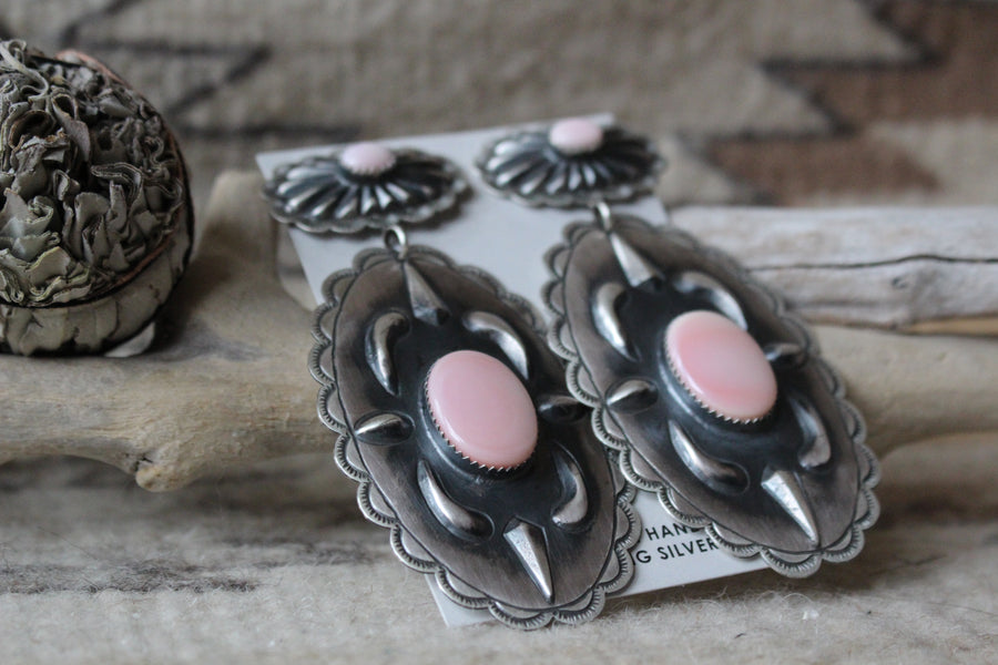 Pink Conch Arches Earrings