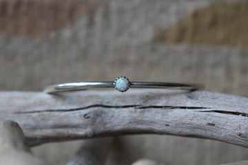 Round White Opal Bracelet