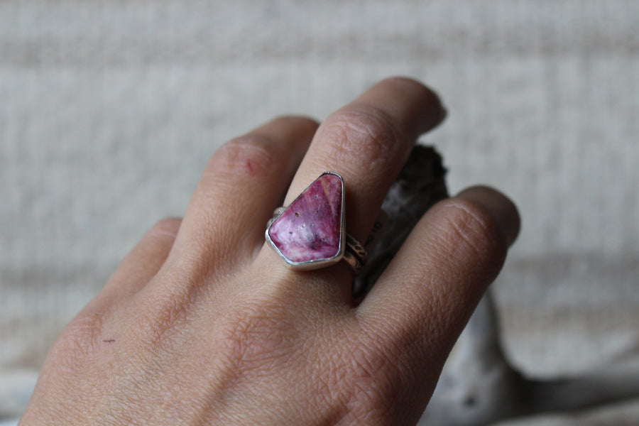Purple Spiny Oyster Ring