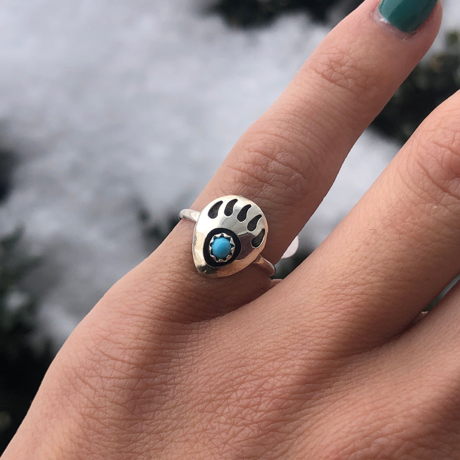 Dainty Bear Claw Ring